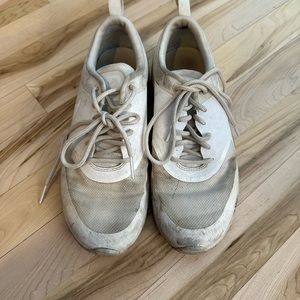 Womans white Nike shoes